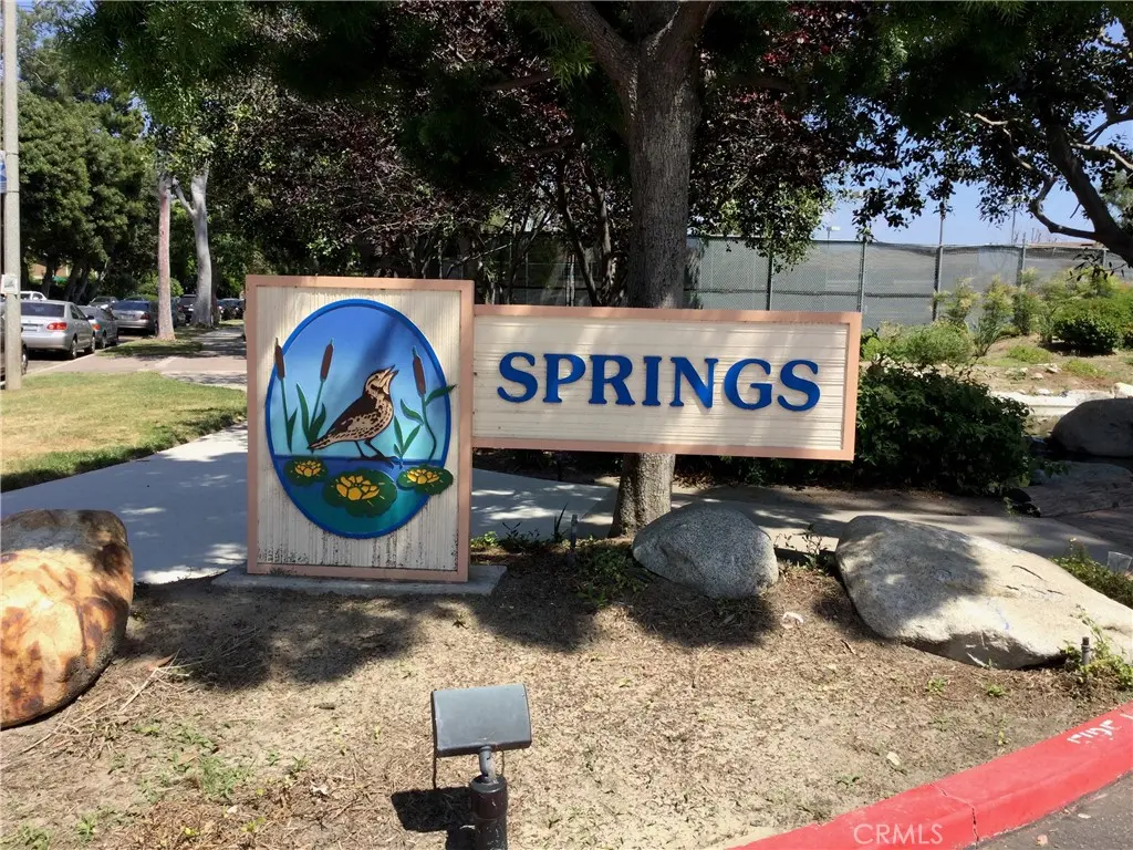 Condominium for rent at 20 Streamwood, Irvine, CA featuring 1 bed and 1 bath