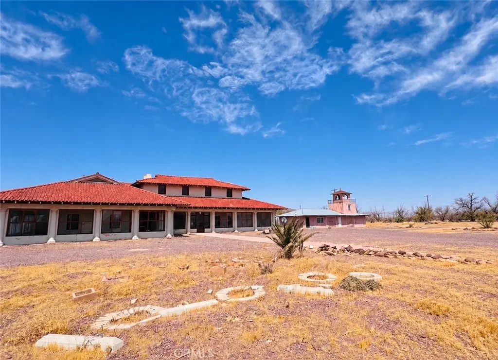 36558 Santa Fe, Daggett, CA — listing photo 1