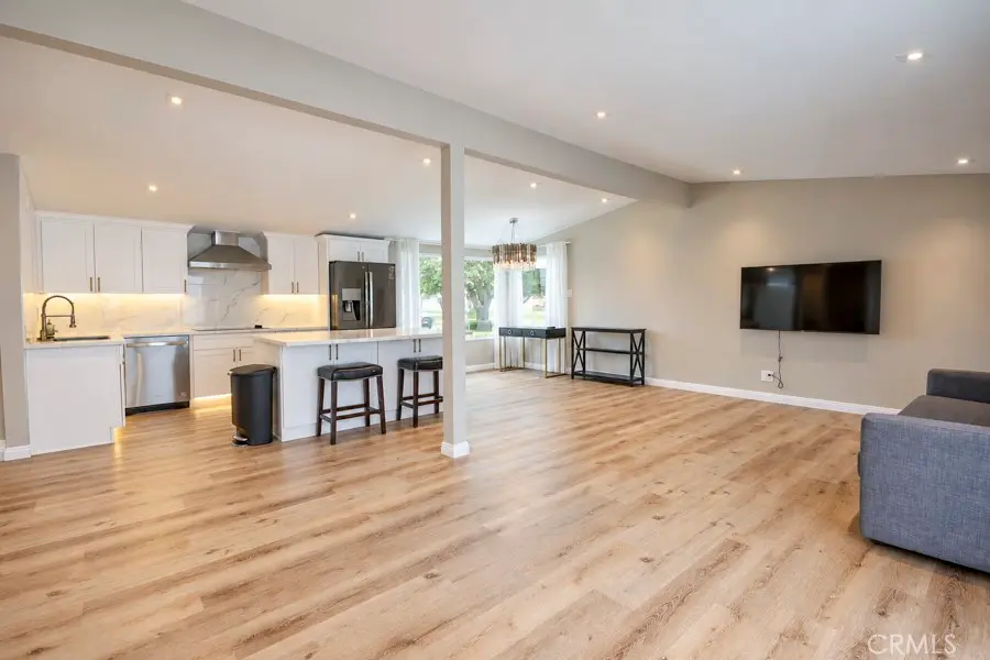 Single Family Residence for rent at 660 Beach Street, Costa Mesa, CA featuring 3 beds and 3 baths