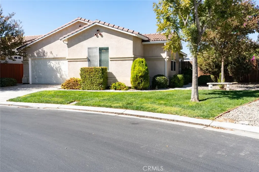 2957 La Vina, Los Banos, CA — listing photo 1