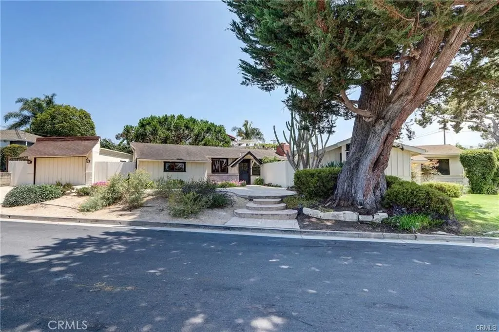 307 Avenida Sierra, San Clemente, CA — listing photo 1