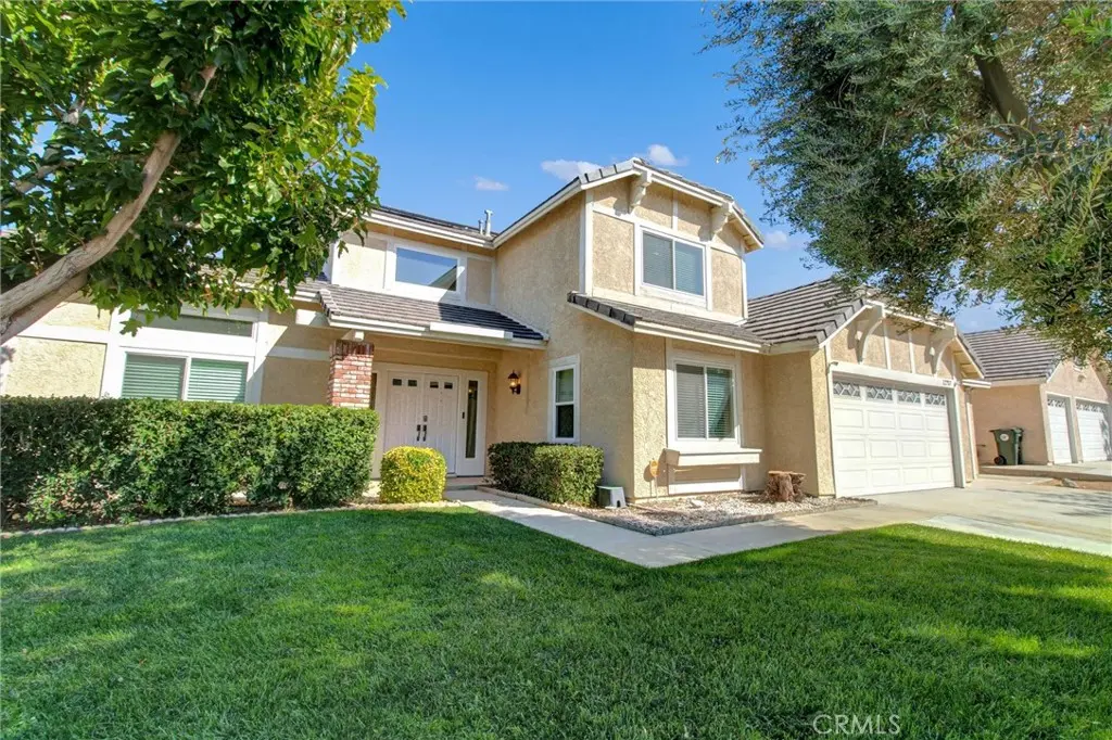 12757 Trotters Lane, Victorville, CA — listing photo 1