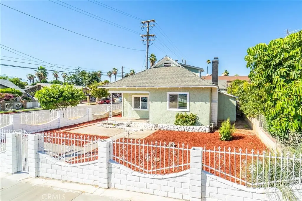 2891 10th, Riverside, CA — listing photo 1