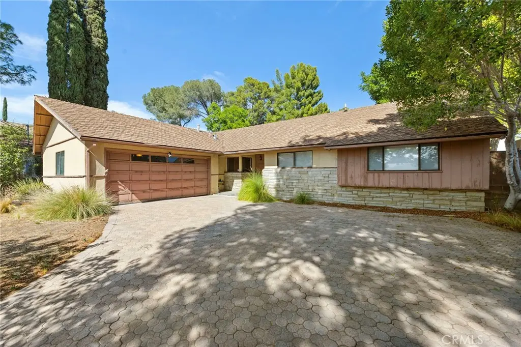 12324 Woodley, Granada Hills, CA — listing photo 1