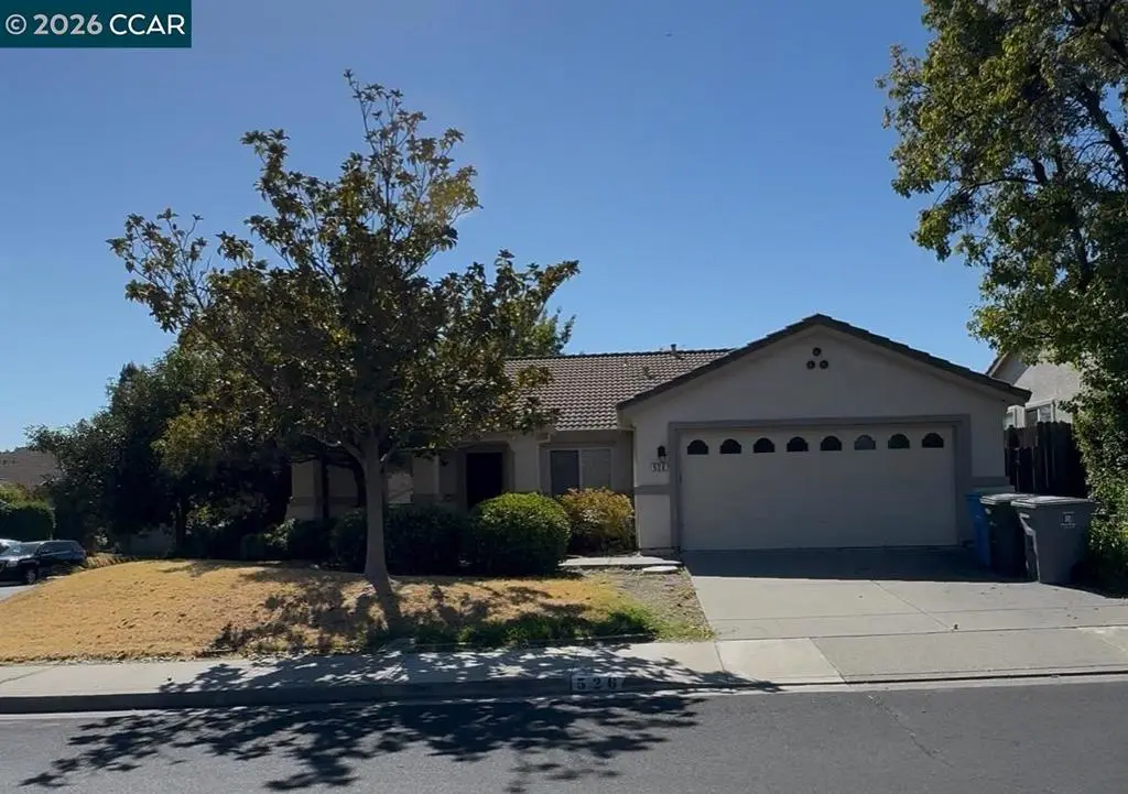 526 Woodcrest Dr, Vacaville, CA — listing photo 1