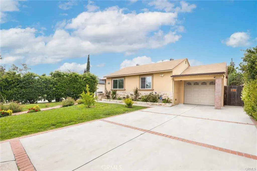 7035 Calhoun Avenue, Van Nuys, CA — listing photo 1