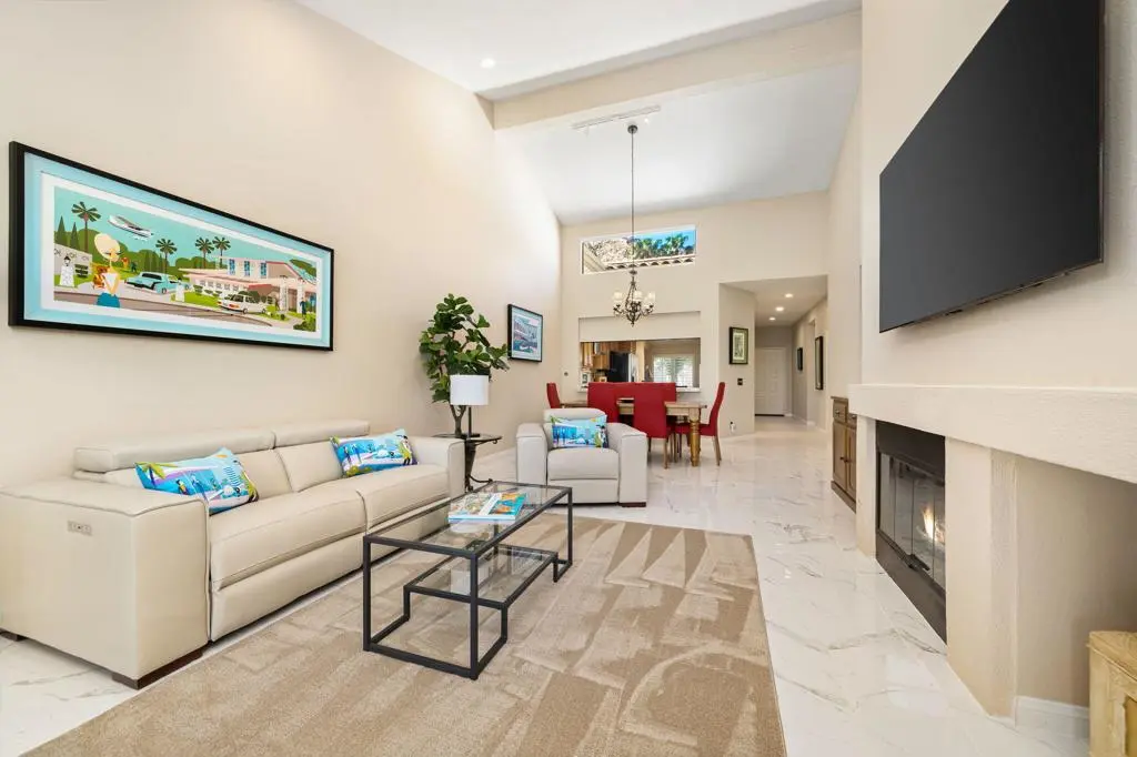 54964 Riviera, La Quinta, CA — listing photo 1