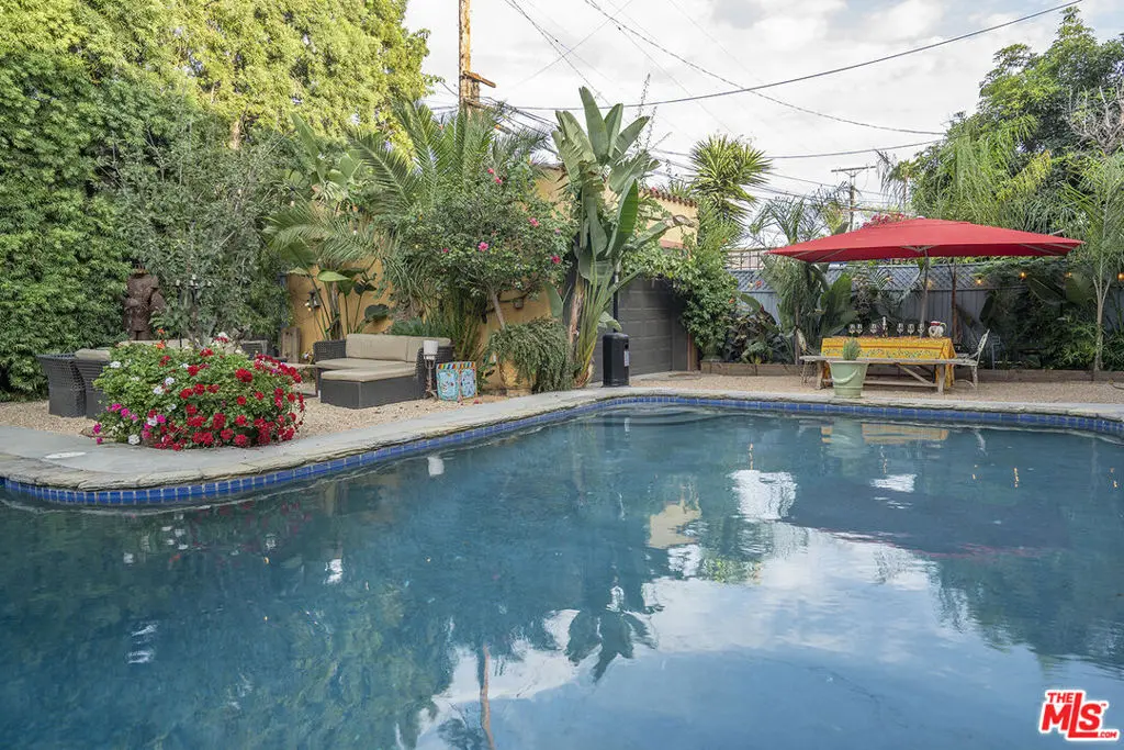 Condominium for rent at 176 N Orange Drive, Los Angeles, CA featuring 3 beds and 2 baths