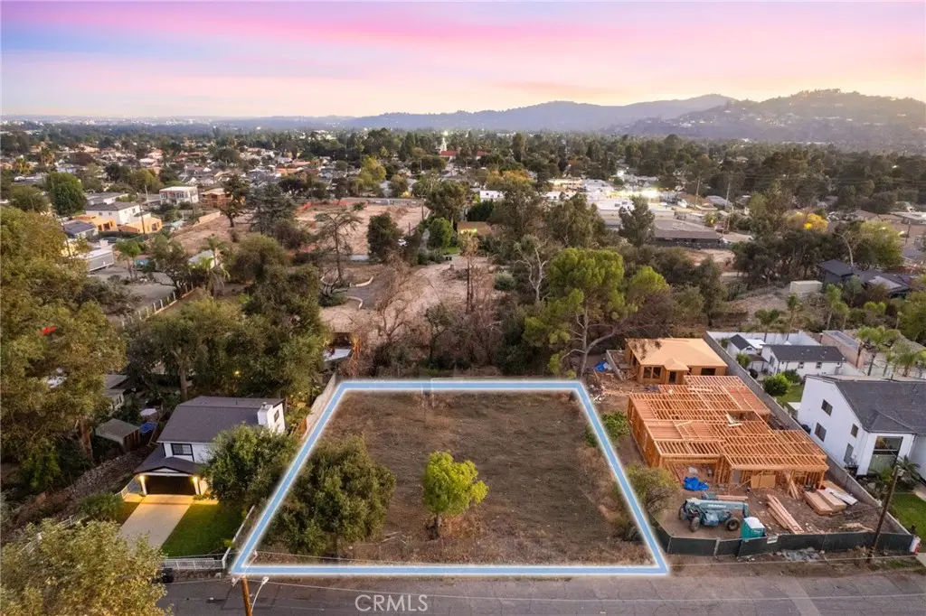 566 W Palm Street, Altadena, CA — listing photo 1