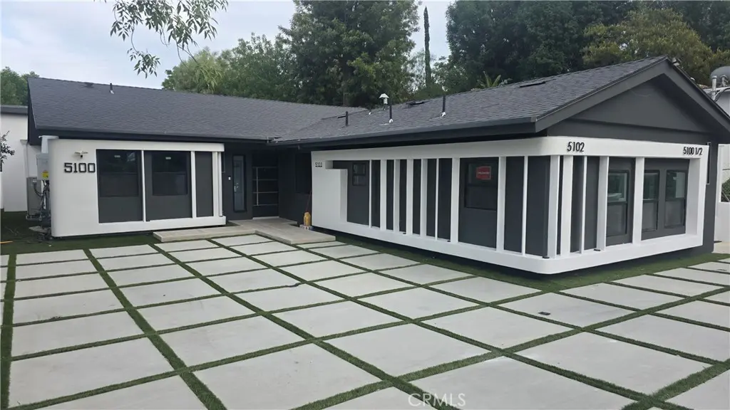 5100 Fallbrook, Woodland Hills, CA — listing photo 1