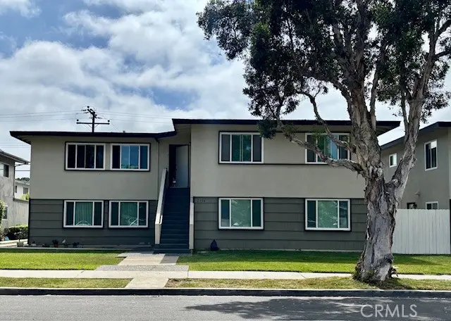 2904 Peppertree Lane, Costa Mesa, CA — listing photo 1