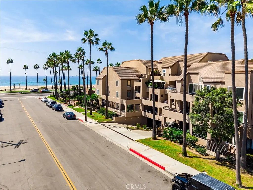 1200 Pacific Coast 106, Huntington Beach, CA — listing photo 1