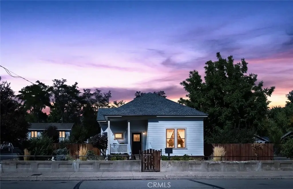 Single Family Residence for sale at 349 N Oregon Street, Yreka, CA featuring 3 beds and 2 baths