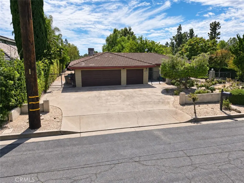1002 Pomello, Claremont, CA — listing photo 1