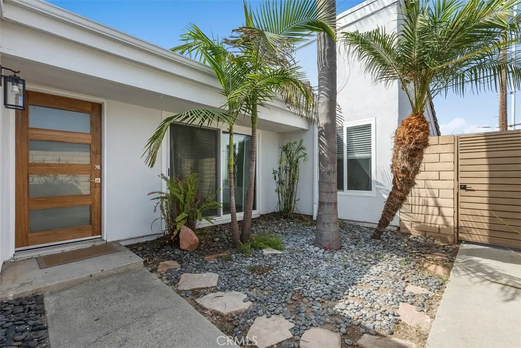 1916 Delaware, Huntington Beach, CA — listing photo 1
