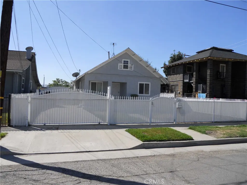 635 W 8th, San Bernardino, CA — listing photo 1