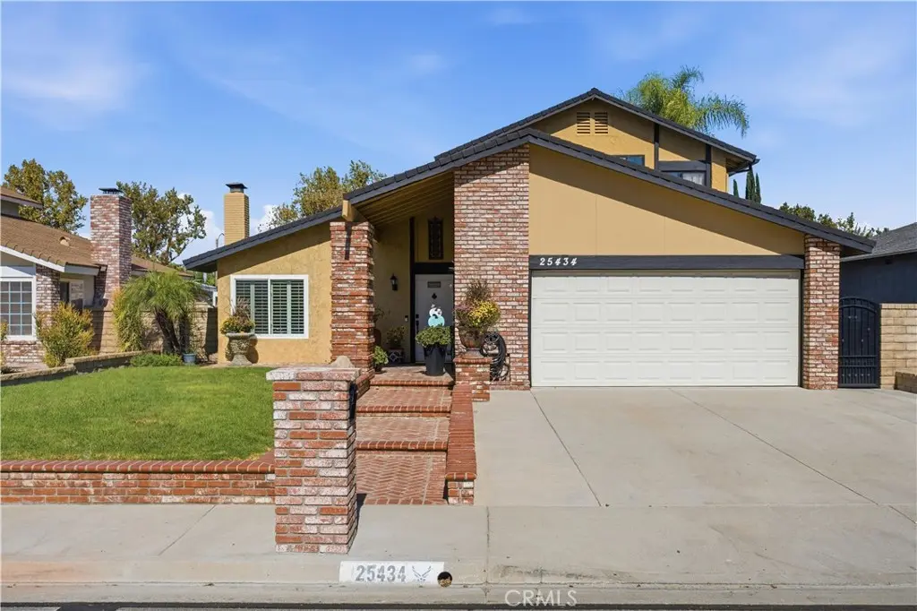 25434 Via Pacifica, Valencia, CA — listing photo 1