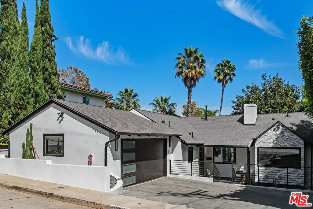 Single Family Residence for rent at 3304 Shelby Drive, Los Angeles, CA featuring 4 beds and 3 baths