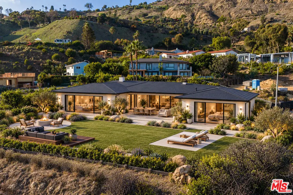 20494 Royal Stone Drive, Malibu, CA — listing photo 1