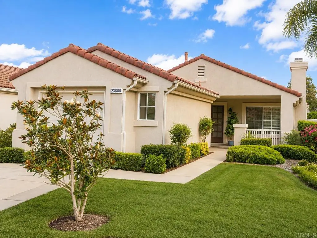 Single Family Residence for rent at 23800 Corte Picante, Murrieta, CA featuring 2 beds and 2 baths