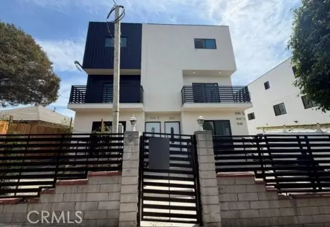 Quadruplex for rent at 1532 Ricardo, Los Angeles, CA featuring 4 beds and 4 baths