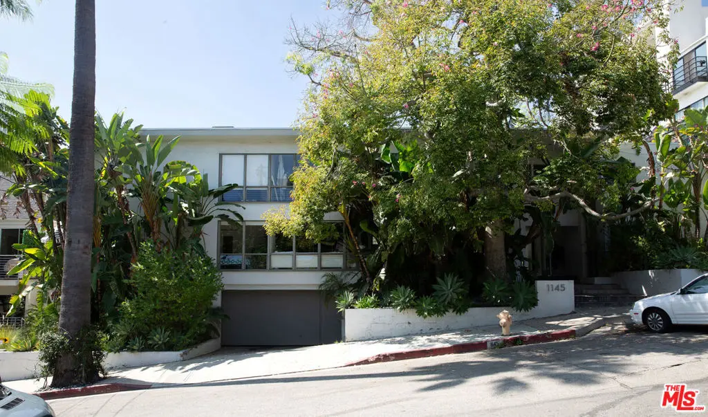 1145 Larrabee Street 10, West Hollywood, CA — listing photo 1