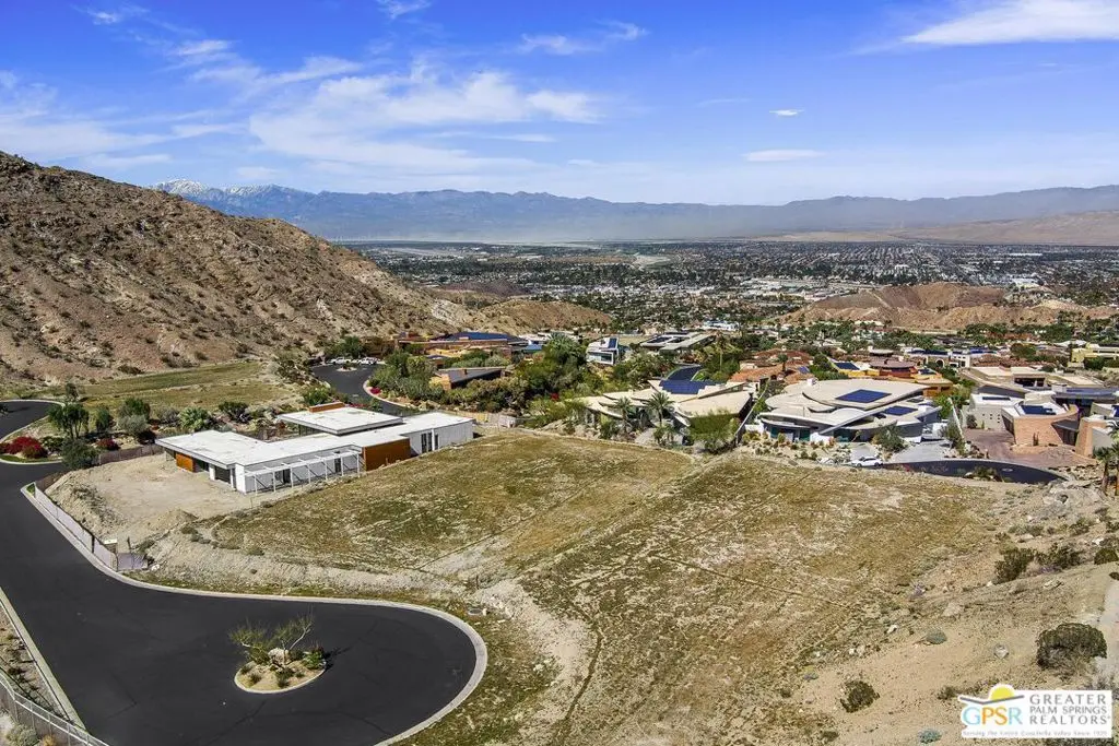 44 Rim Crest Road, Rancho Mirage, CA — listing photo 1