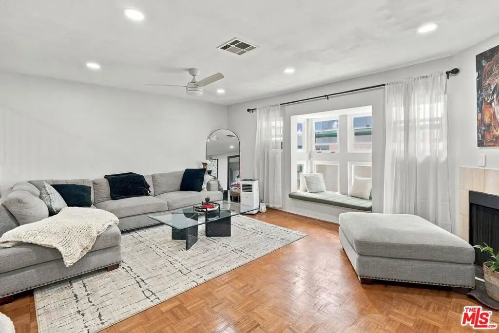 532 Venice Way 4, Inglewood, CA — listing photo 1