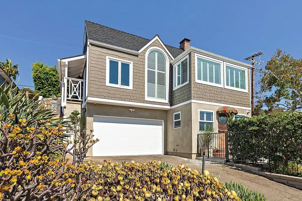 Duplex for sale at 1494 Glenneyre, Laguna Beach, CA