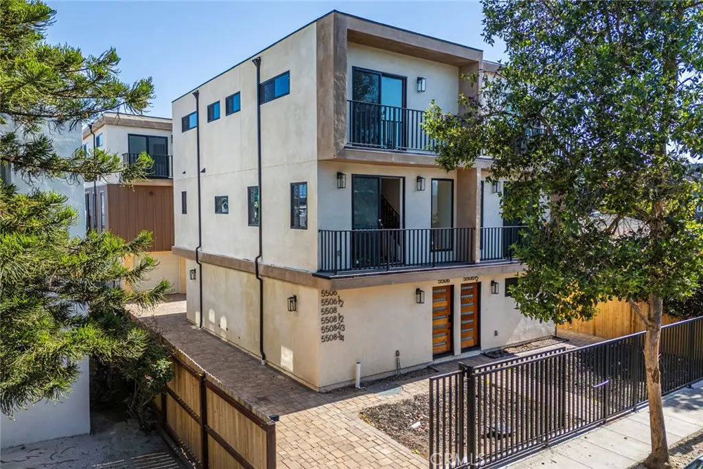 5506 Barton Avenue, Hollywood, CA — listing photo 1