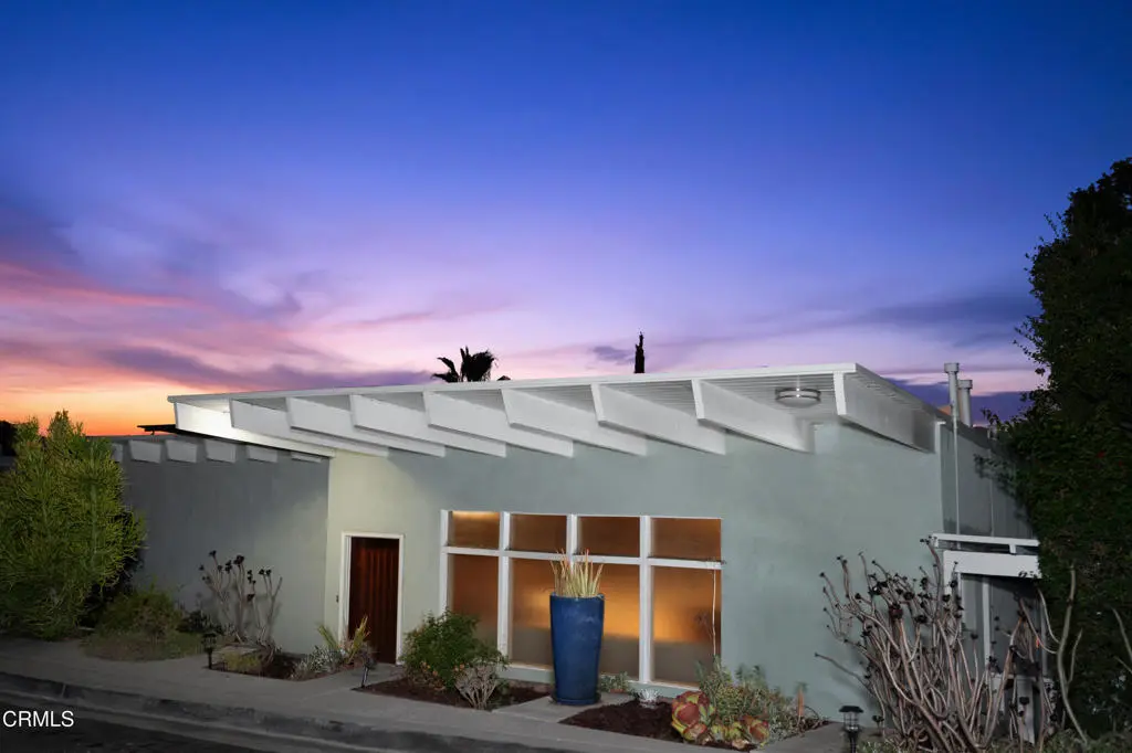 1425 E Palmer Avenue, Glendale, CA — listing photo 1