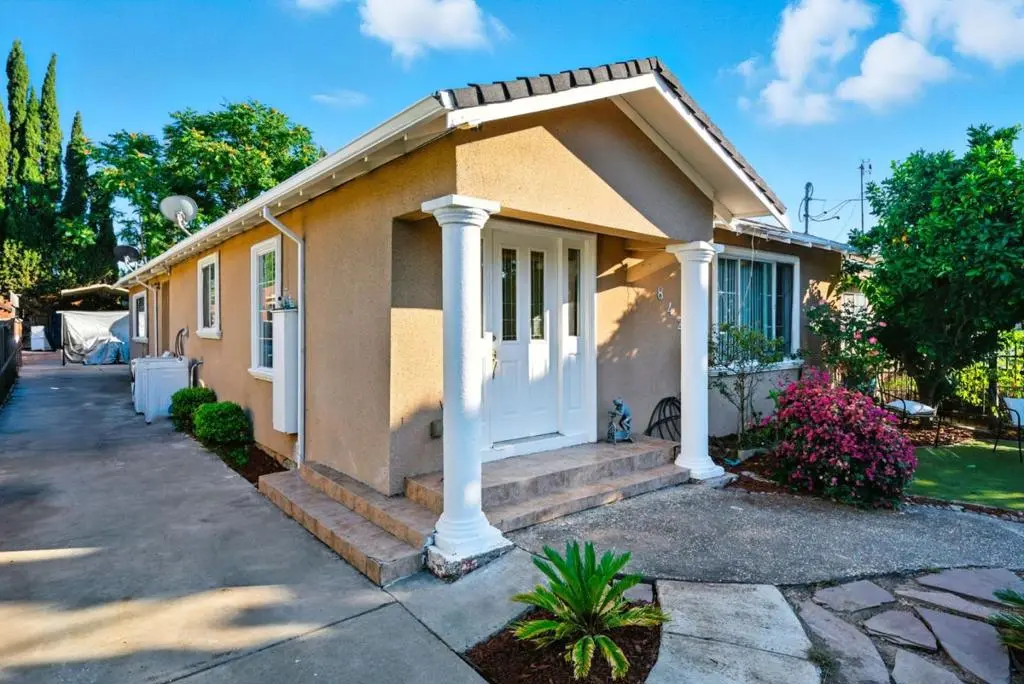 Single Family Residence for sale at 842 E Julian Street, San Jose, CA featuring 4 beds and 4 baths