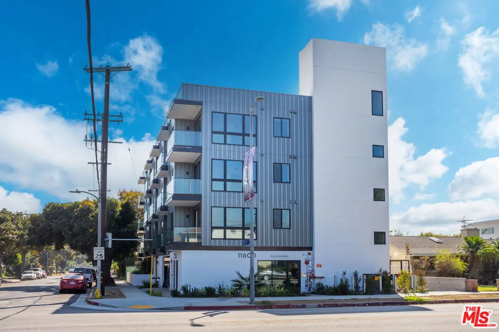 Apartment for rent at 11600 National Boulevard 305, Los Angeles, CA featuring 1 bed and 1 bath