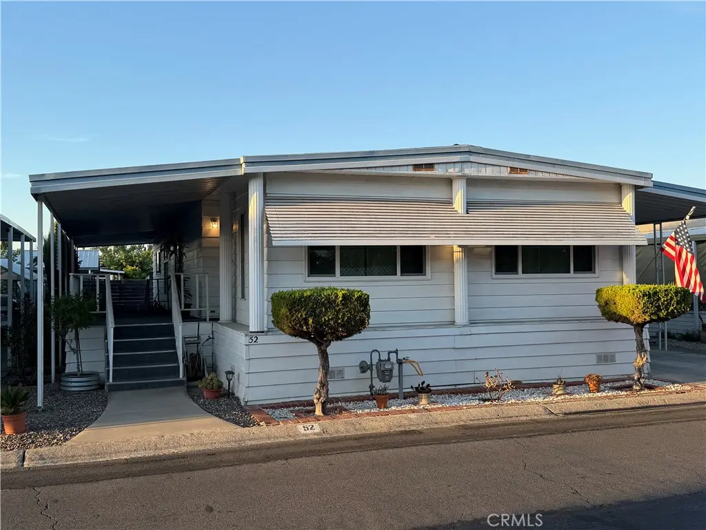 Manufactured In Park for sale at 320 N Park Vista 52, Anaheim, CA featuring 2 beds and 2 baths