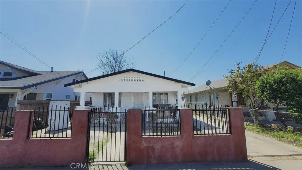 242 W 58th, Los Angeles, CA — listing photo 1
