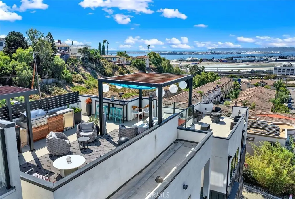 1035 W Spruce, San Diego, CA — listing photo 1