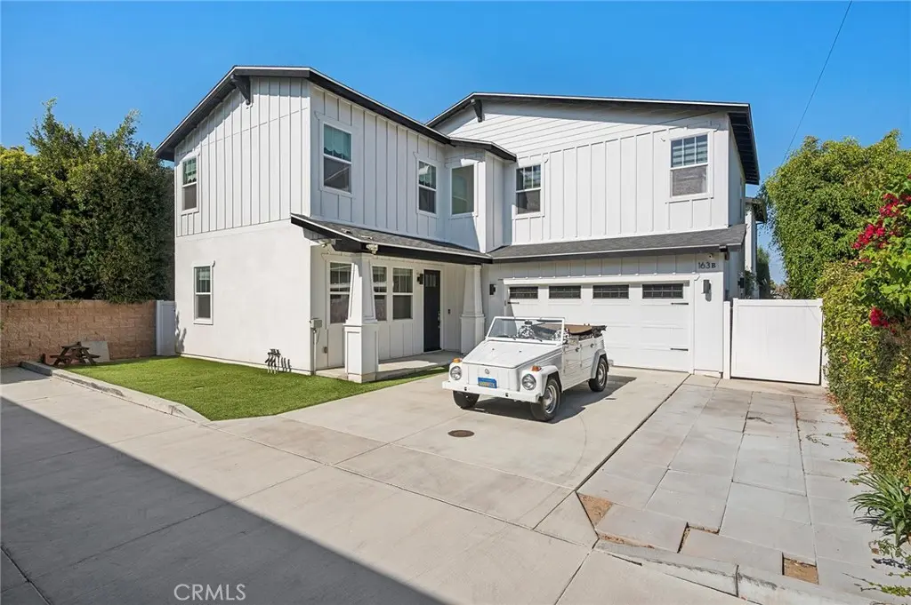 Single Family Residence for rent at 163 Flower Street B, Costa Mesa, CA featuring 4 beds and 3 baths