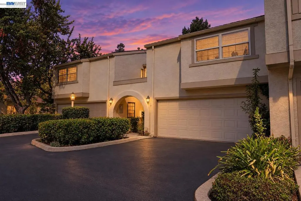 Townhouse for sale at 5352 Port Sailwood Dr, Newark, CA featuring 3 beds and 3 baths