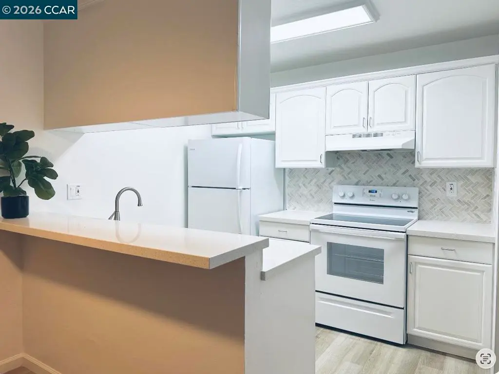 2118 Peppertree Way 1, Antioch, CA — listing photo 1