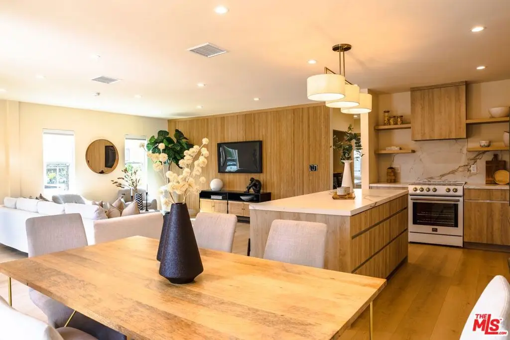 Single Family Residence for rent at 9051 Lucerne Avenue C, Culver City, CA featuring 3 beds and 2 baths