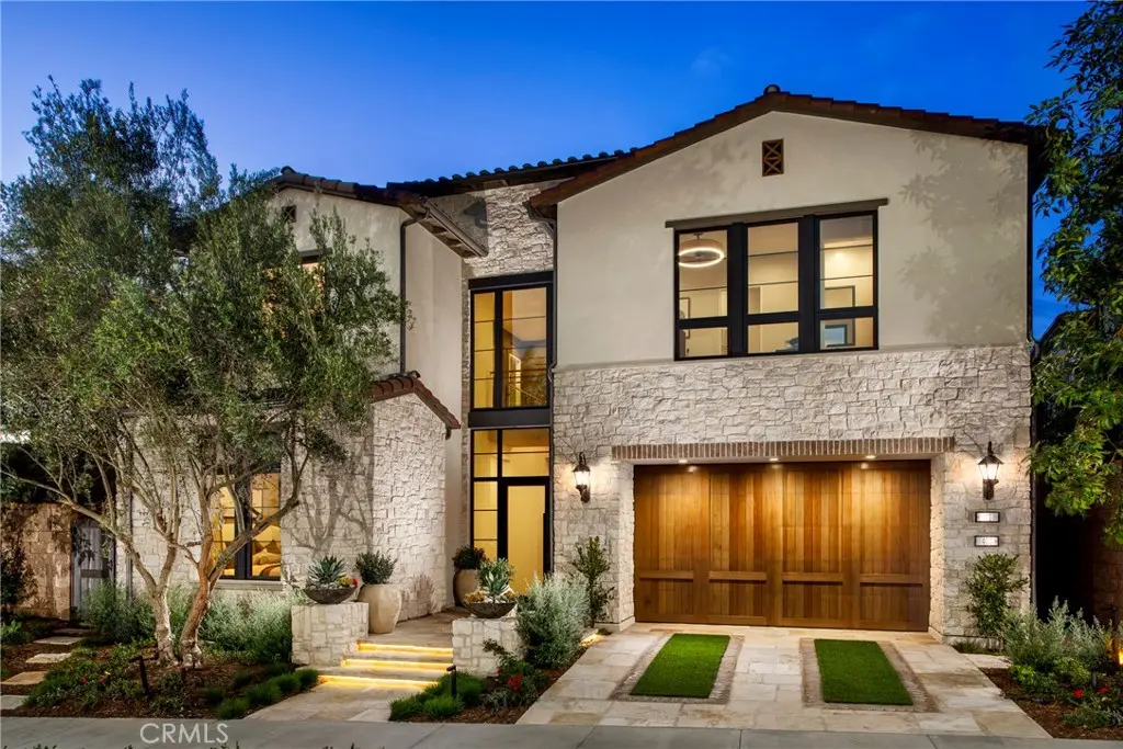 525 Big Sur, Irvine, CA — listing photo 1