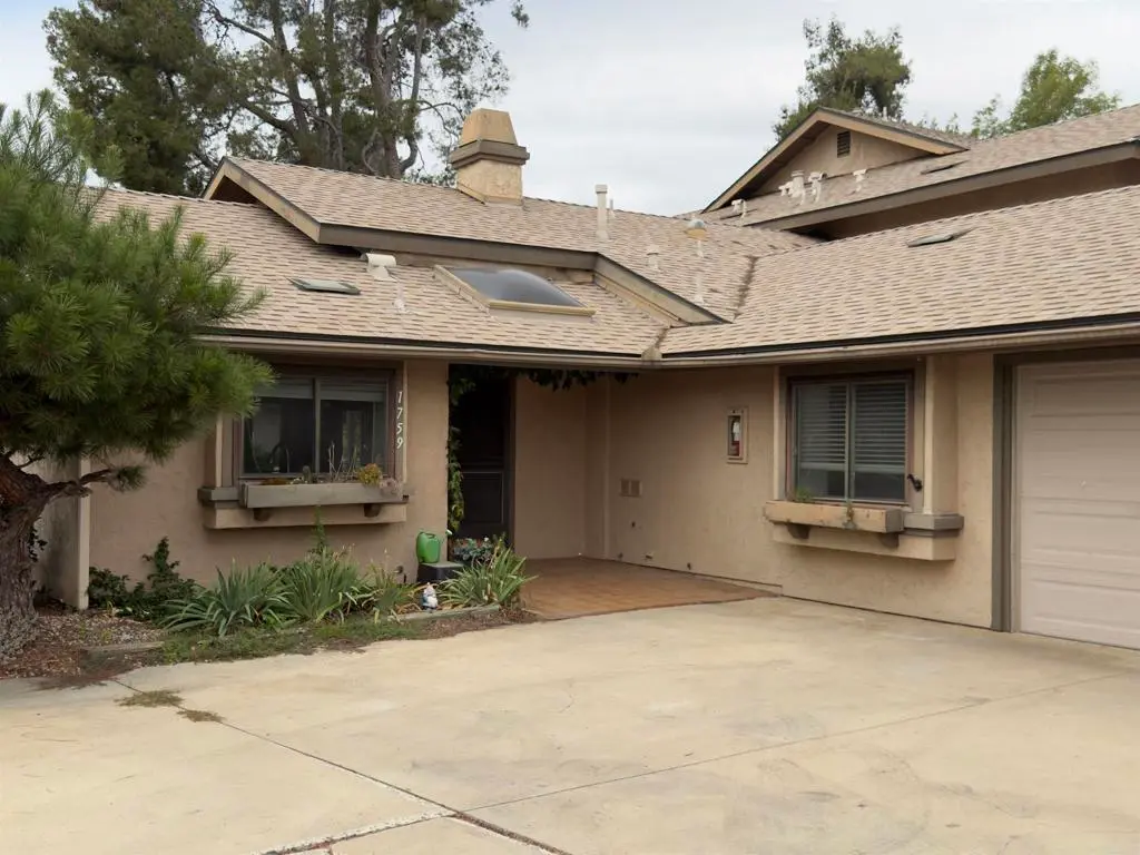1759 Pala Lake Drive, Fallbrook, CA — listing photo 1