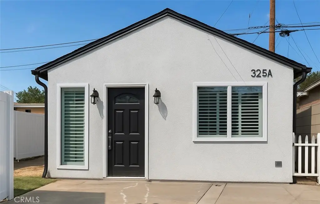 325 N Lee A, Fullerton, CA — listing photo 1