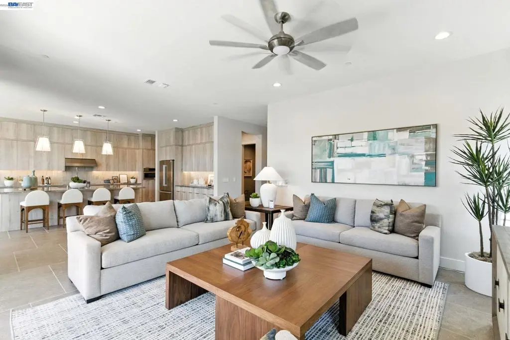 1590 Ponza Circle, Brentwood, CA — listing photo 1