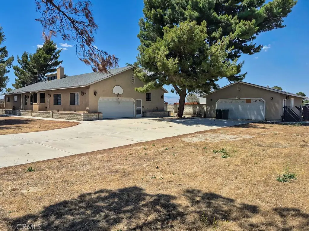 7523 Cypress Avenue, Rosamond, CA — listing photo 1