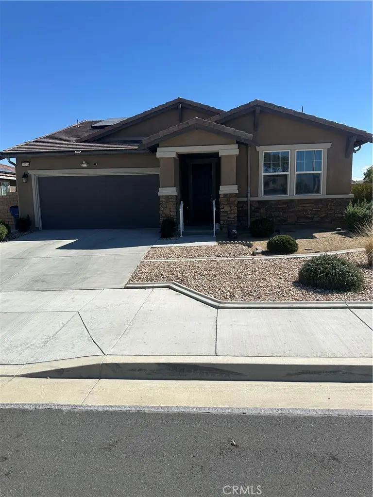 37718 Phelan, Palmdale, CA — listing photo 1