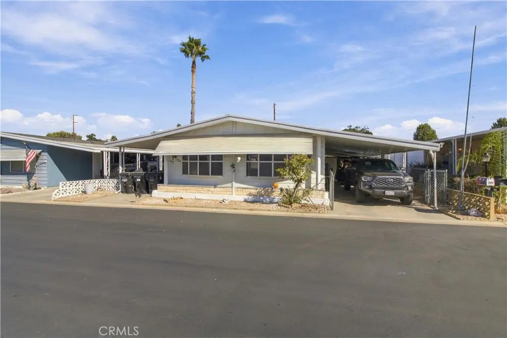 Manufactured In Park for sale at 601 N Kirby Street 286, Hemet, CA featuring 2 beds and 2 baths