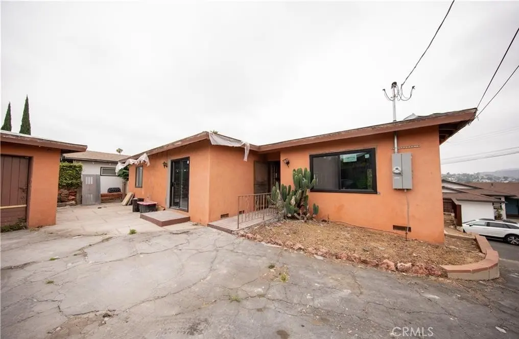 Single Family Residence for sale at 3535 Verdugo Vista, Los Angeles, CA featuring 3 beds and 2 baths