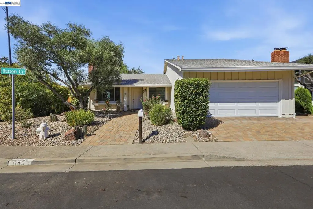 Single Family Residence for sale at 643 Sutton Ct, Walnut Creek, CA featuring 4 beds and 2 baths