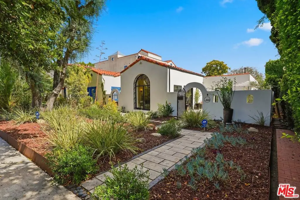Single Family Residence for rent at 860 S Mullen Avenue, Los Angeles, CA featuring 3 beds and 3 baths